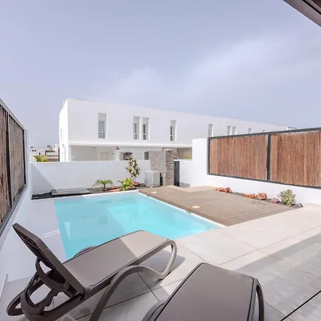 Serena Homes By Livvo Villa *