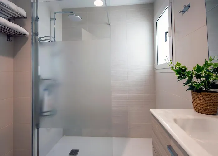 Serena Homes By Livvo