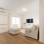 Serena Homes By Livvo Villa *