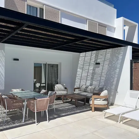 Serena Homes By Livvo Villa *