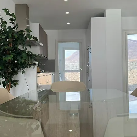 Serena Homes By Livvo * Playa Blanca