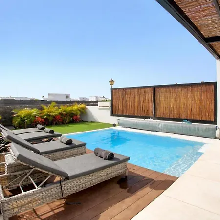 Serena Homes By Livvo Playa Blanca (Lanzarote)