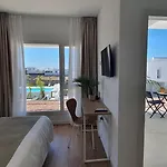 Serena Homes By Livvo * Playa Blanca (Lanzarote)