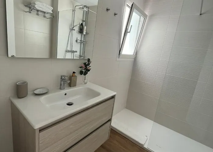 فيلة Serena Homes By Livvo بلايا بلانكا