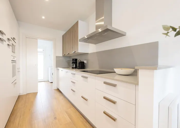 فيلة Serena Homes By Livvo