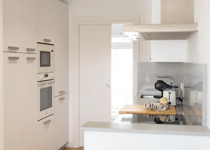 Serena Homes By Livvo فيلة *