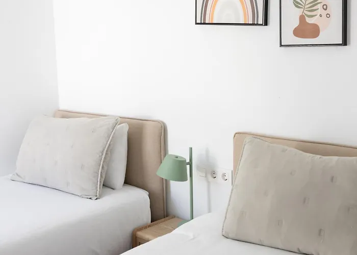 Serena Homes By Livvo فيلة