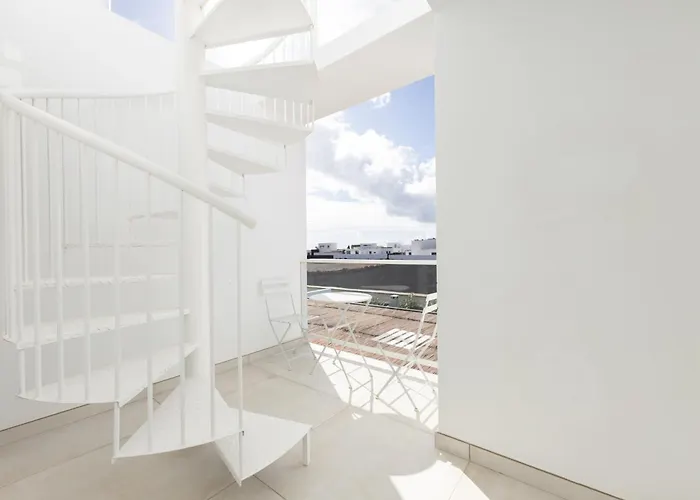 Serena Homes By Livvo بلايا بلانكا