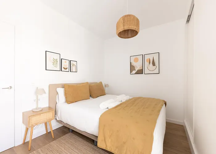 Serena Homes By Livvo فيلة