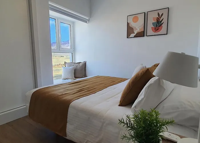 فيلة Serena Homes By Livvo *