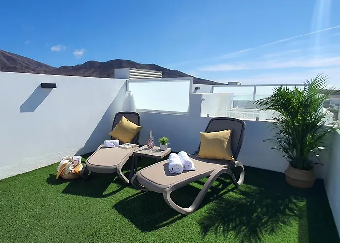 فيلة Serena Homes By Livvo *